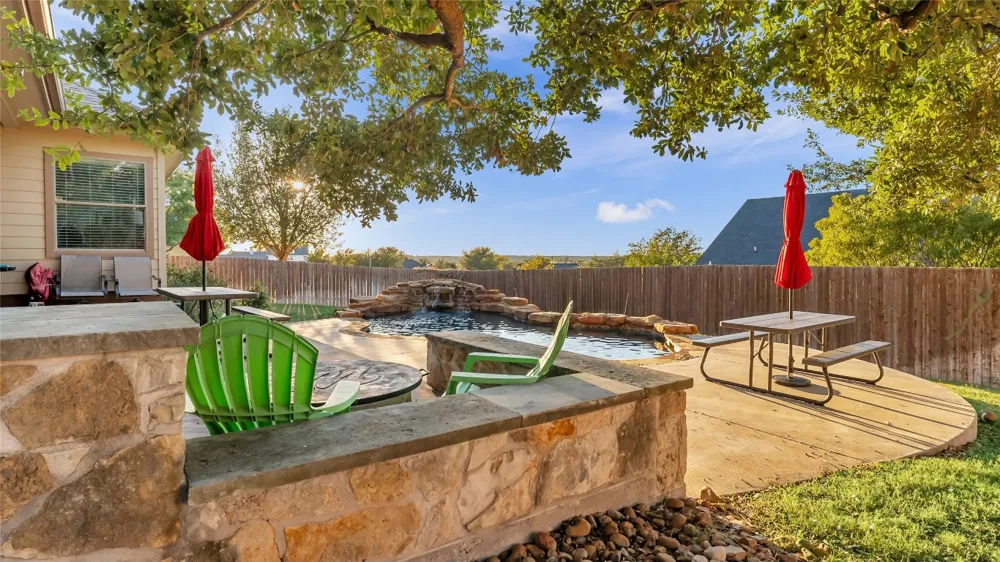 108 Natalies Point Burnet, TX 78611