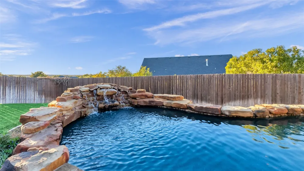 108 Natalies Point Burnet, TX 78611