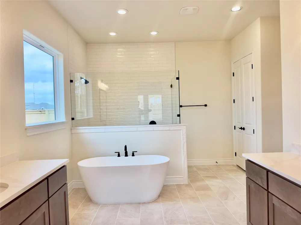 144 Agua Dulce Bastrop, TX 78602