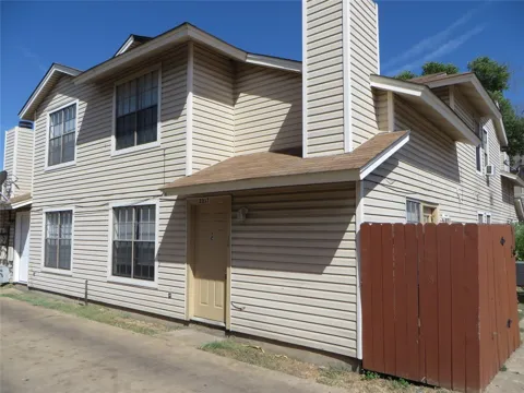 2217 Katy Lane #C