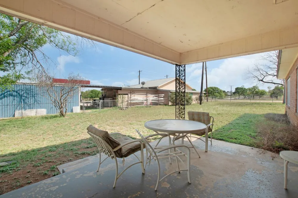 112 Frazier Street Tow, TX 78672