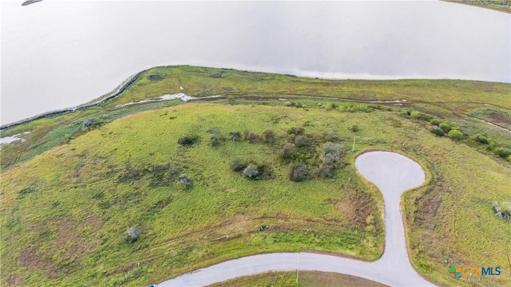 15 Redfish Retreat Drive Port Lavaca, TX 77979