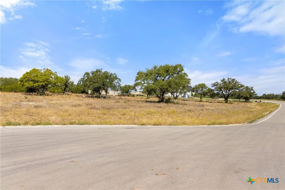 2058 Legacy Hills Drive Johnson City, TX 78636