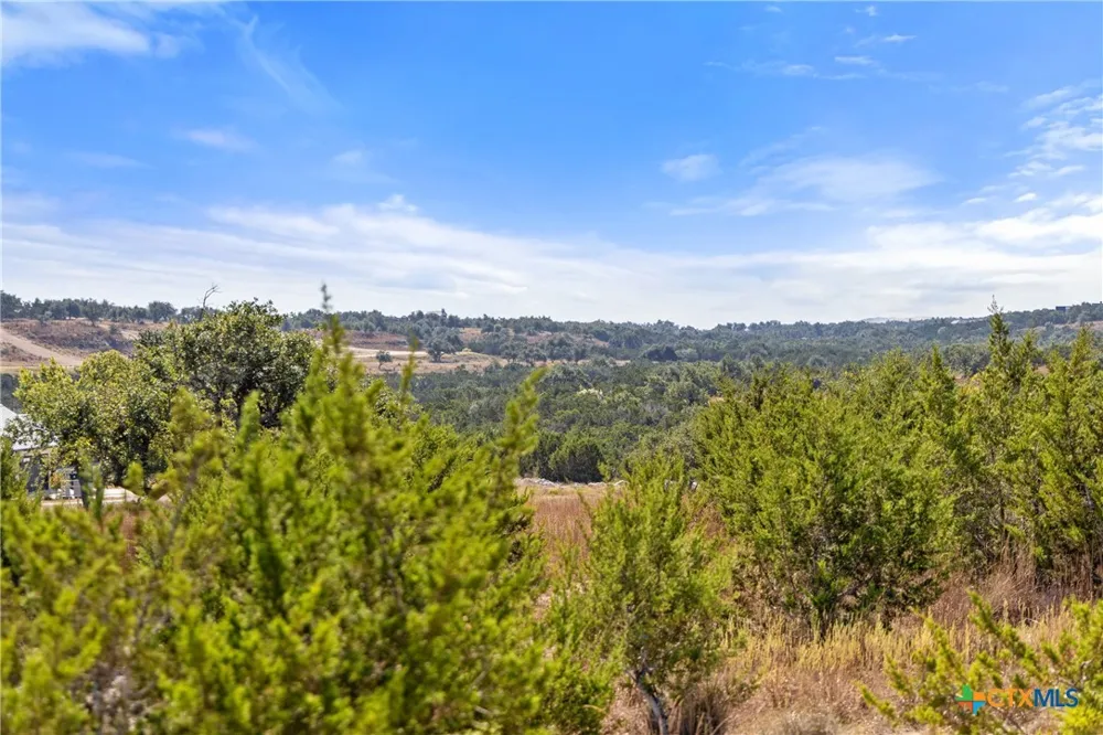 2058 Legacy Hills Drive Johnson City, TX 78636
