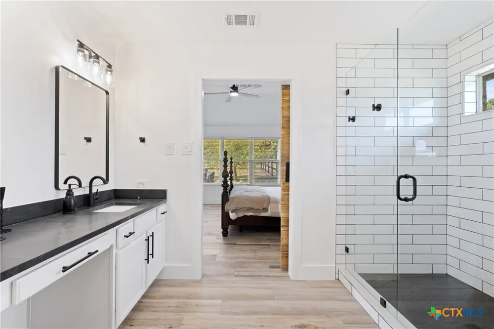 213 Beauchamp Road Dripping Springs, TX 78620