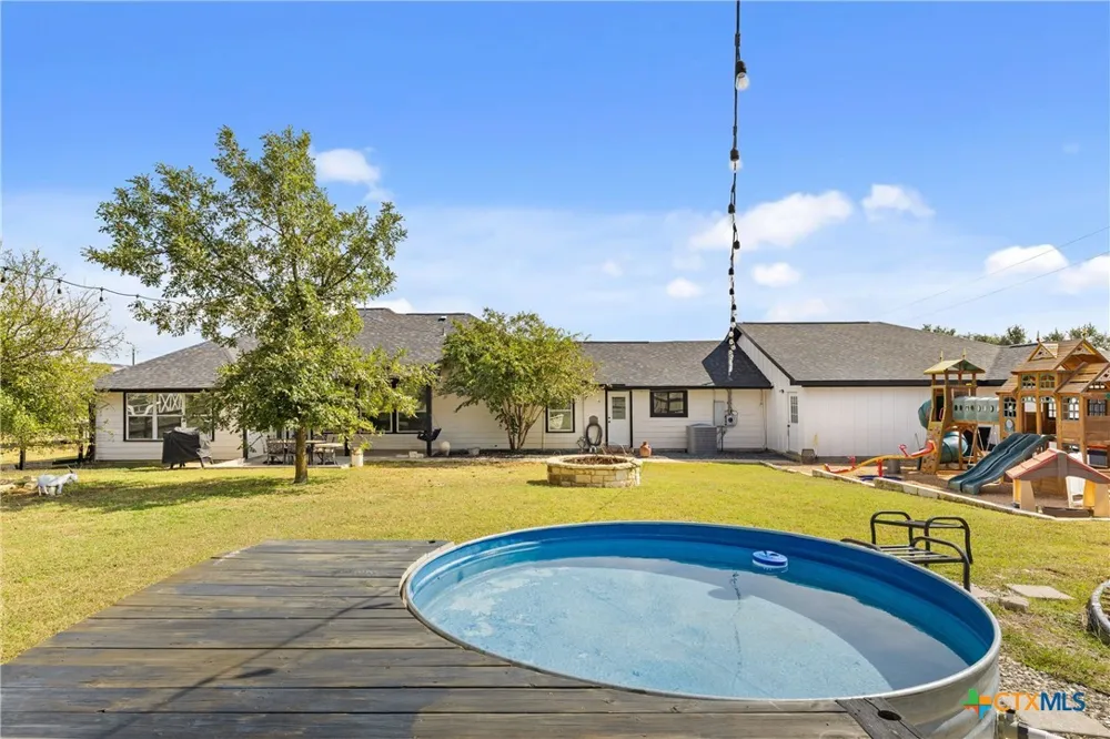 213 Beauchamp Road Dripping Springs, TX 78620