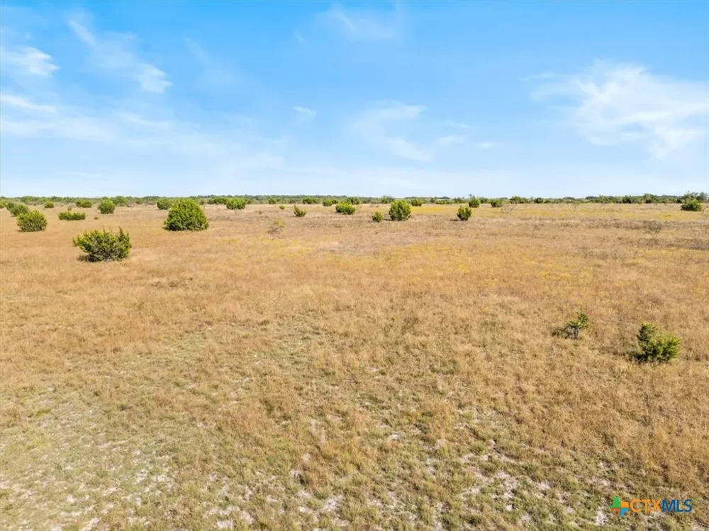 82 Farm Market 221 Hamilton, TX 76531