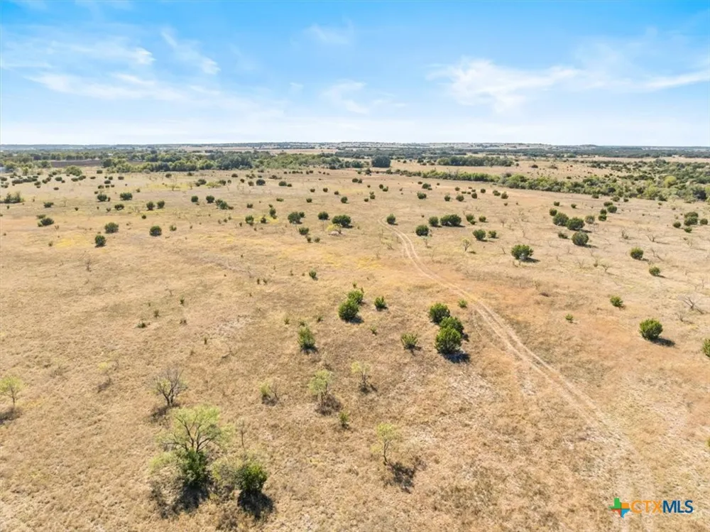 82 Farm Market 221 Hamilton, TX 76531