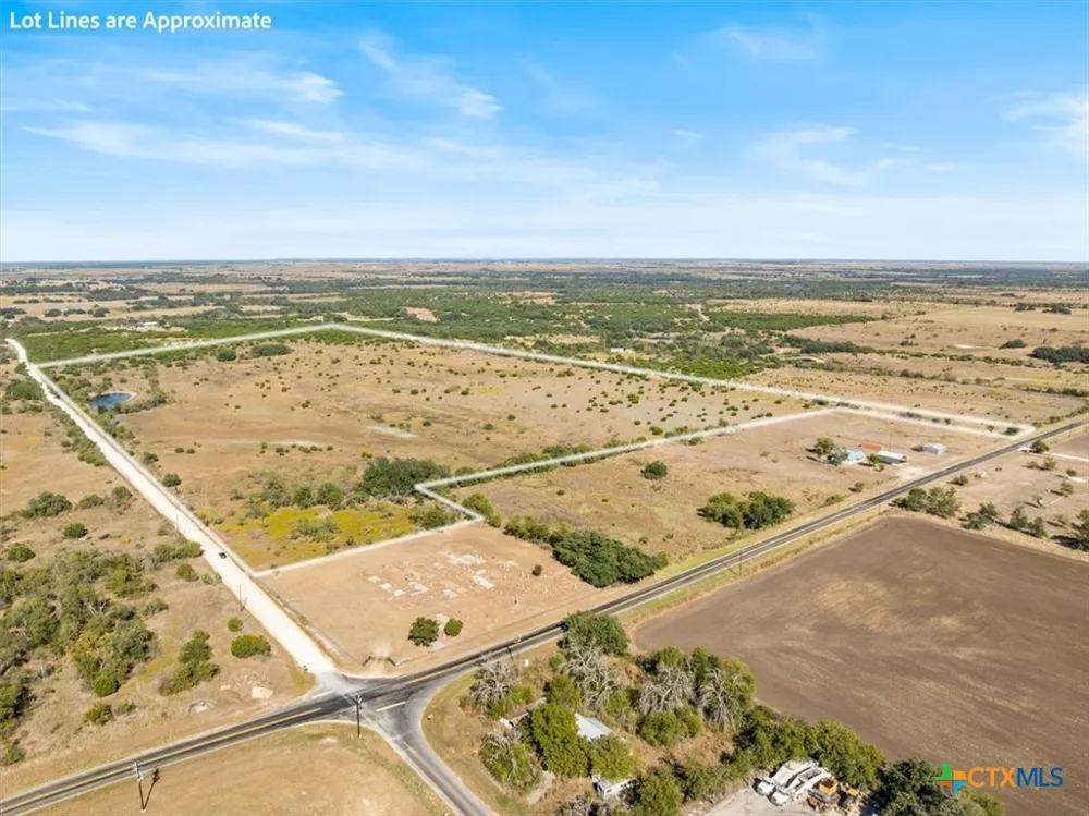 82 Farm Market 221 Hamilton, TX 76531