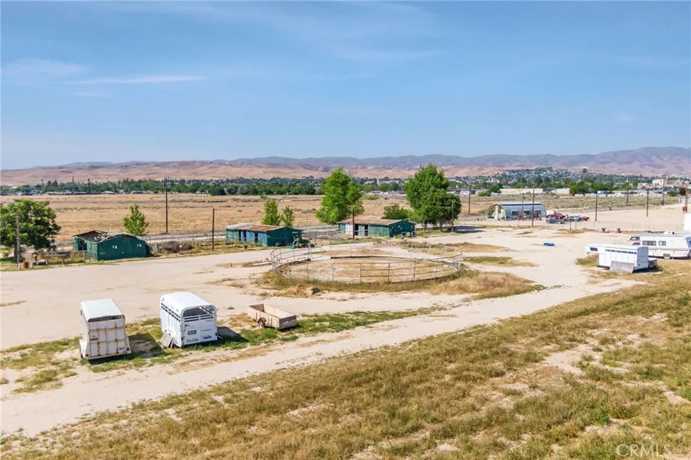 116 Ash Street Taft, CA 93268