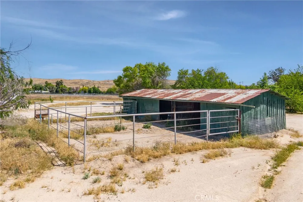 116 Ash Street Taft, CA 93268