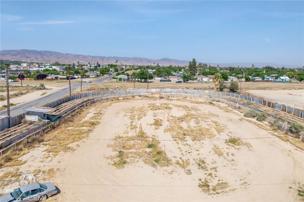 116 Ash Street Taft, CA 93268