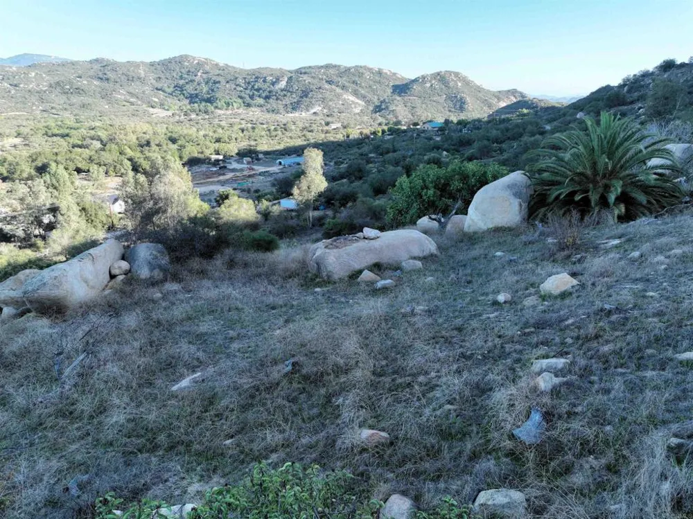 Rainbow Peaks Trail Fallbrook, CA 92028