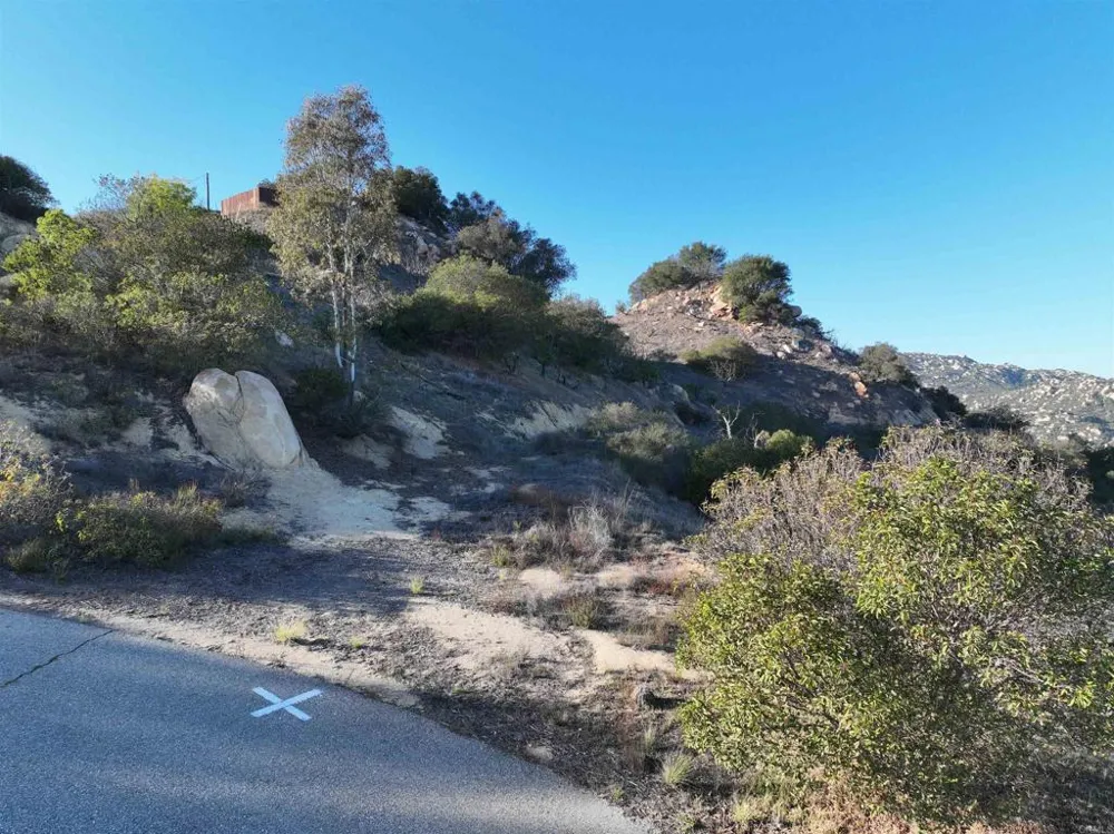 Rainbow Peaks Trail Fallbrook, CA 92028