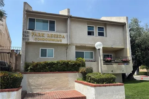 7651 Reseda #12