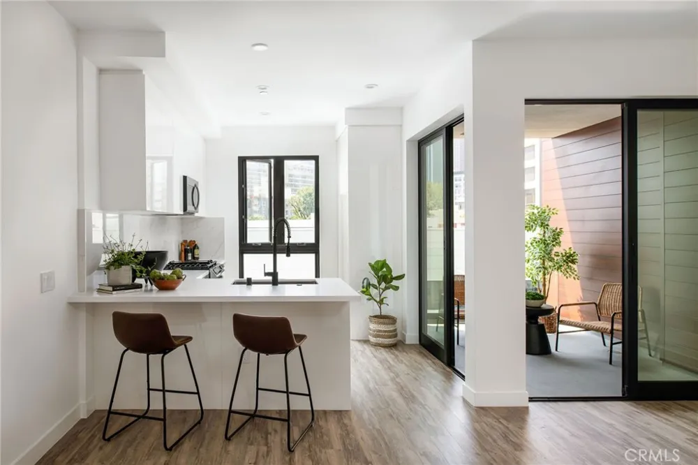 118 Astronaut Ellison S Onizuka Street #710 Los Angeles, CA 90012