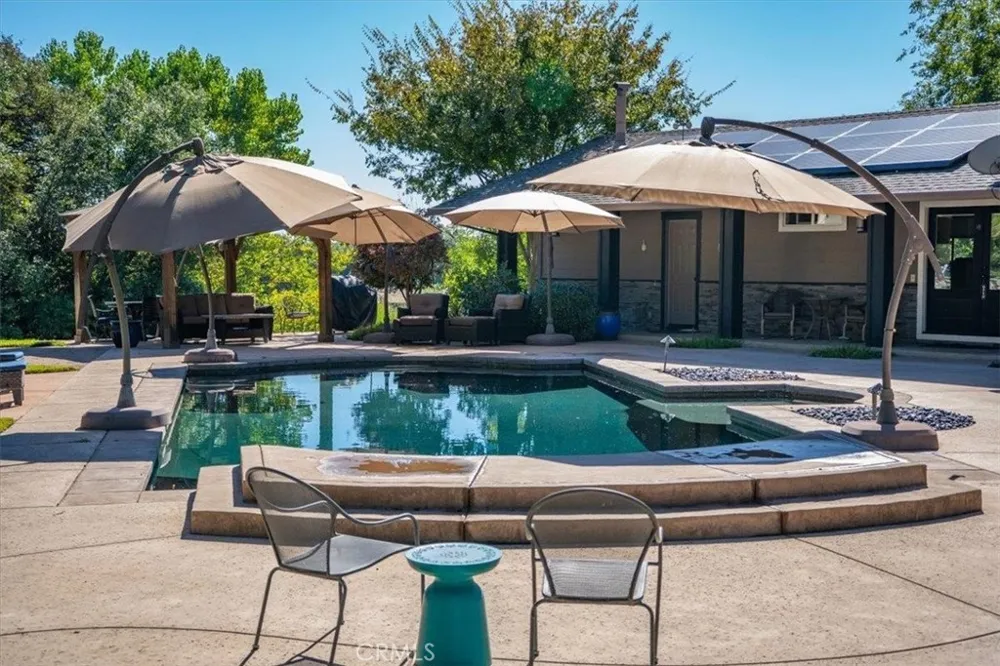 14805 Hilltop Drive Red Bluff, CA 96080