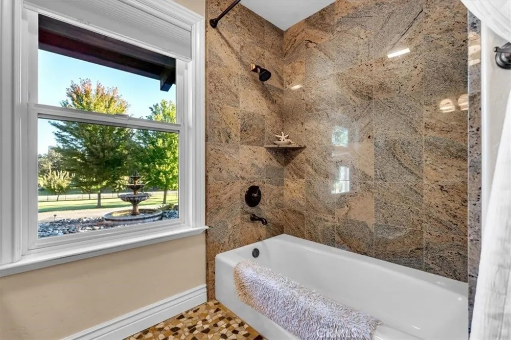 14805 Hilltop Drive Red Bluff, CA 96080