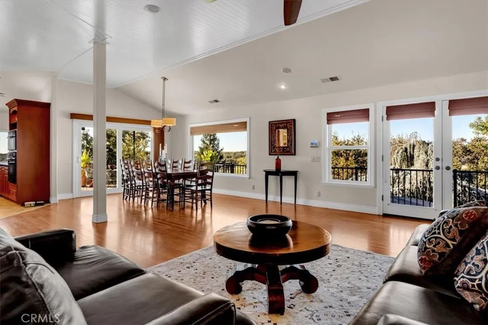 14805 Hilltop Drive Red Bluff, CA 96080