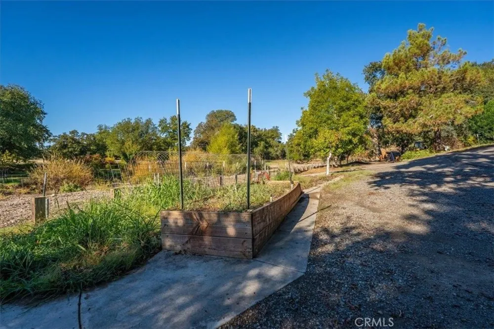 14805 Hilltop Drive Red Bluff, CA 96080