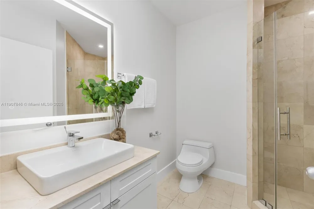 808 Brickell Key Dr #3901 Miami, FL 33131