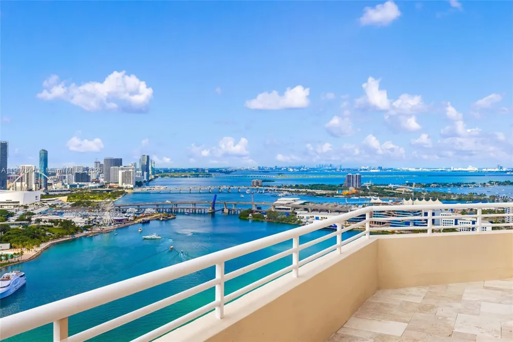 808 Brickell Key Dr #3901 Miami, FL 33131