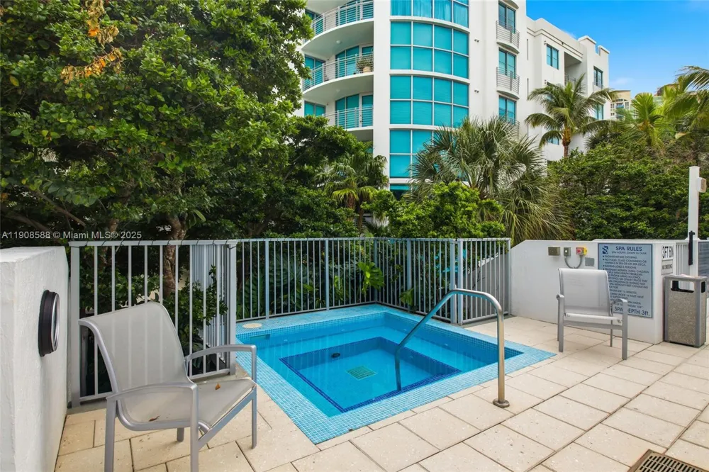 110 Washington Ave #2420 Miami Beach, FL 33139