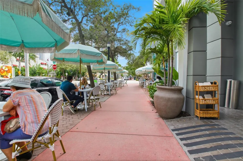 110 Washington Ave #2420 Miami Beach, FL 33139