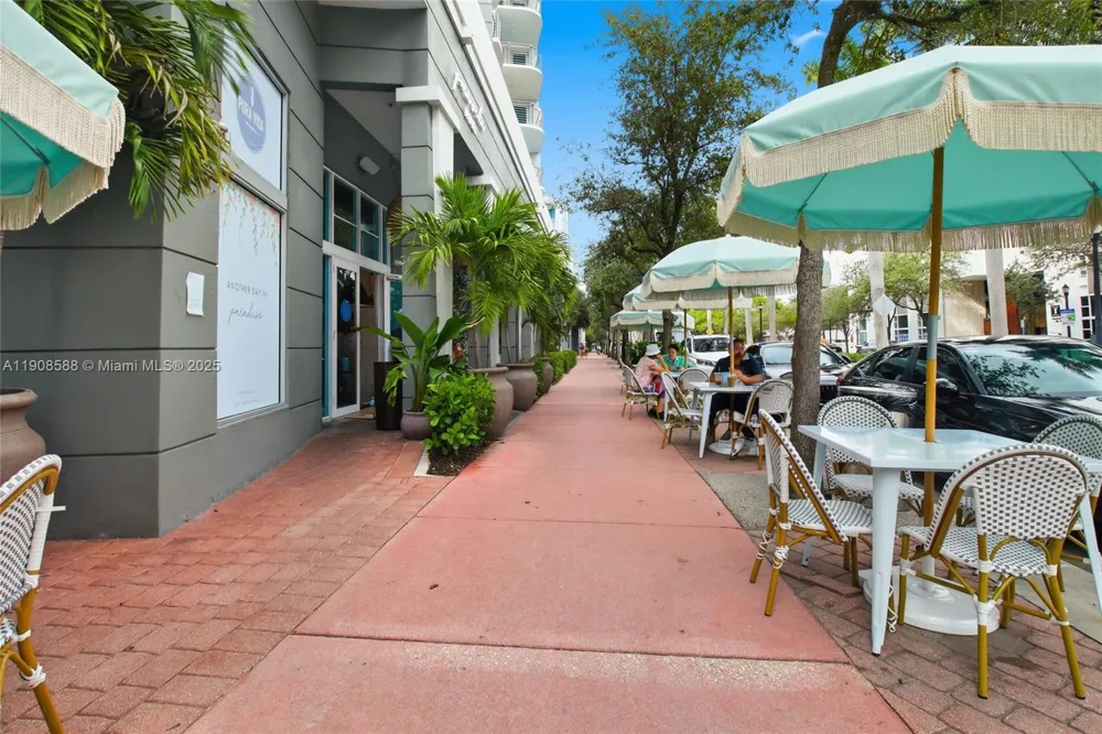 110 Washington Ave #2420 Miami Beach, FL 33139