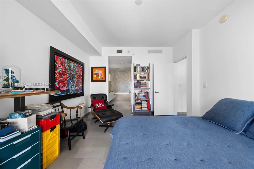 68 SE 6th St #2505 Miami, FL 33131