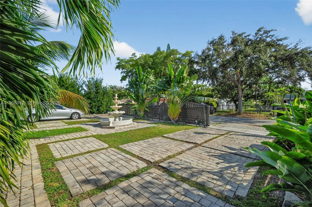 155 NW 124th St North Miami, FL 33168