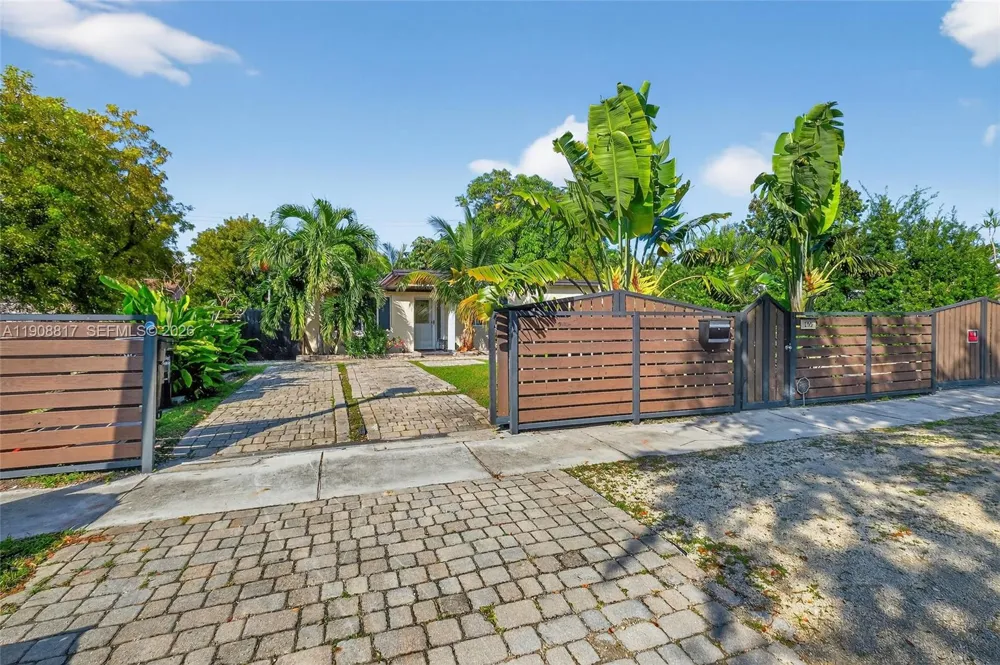 155 NW 124th St North Miami, FL 33168