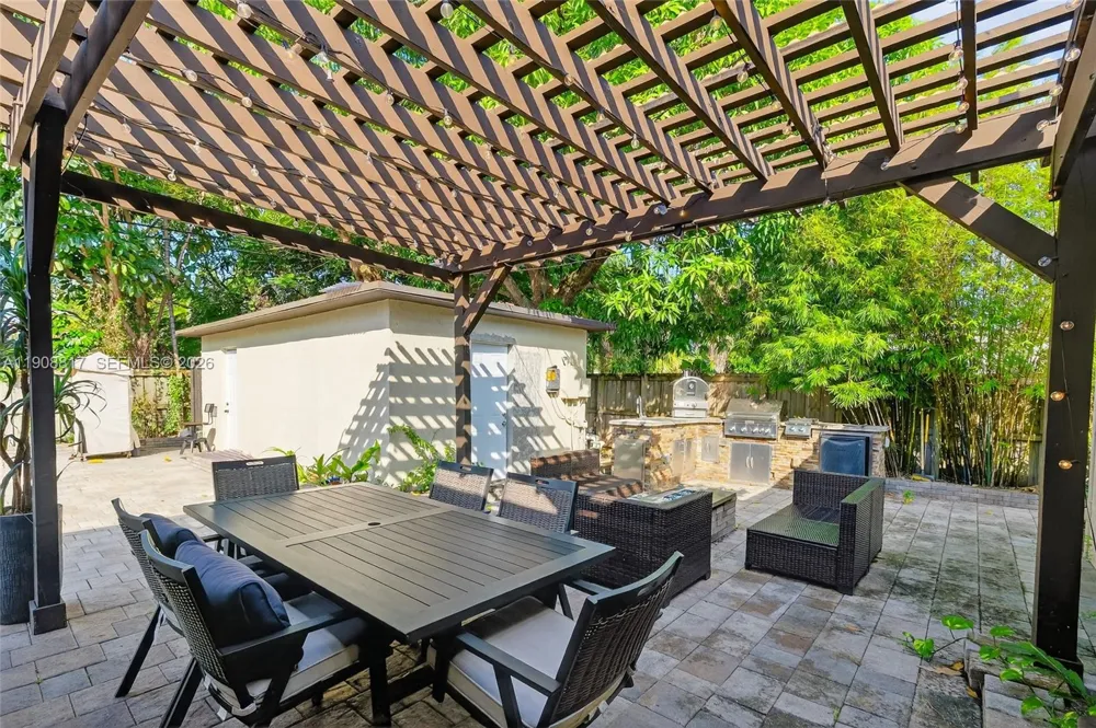155 NW 124th St North Miami, FL 33168