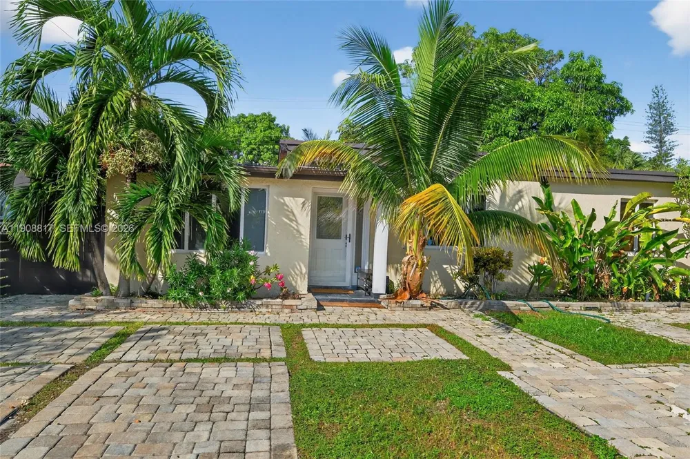 155 NW 124th St North Miami, FL 33168