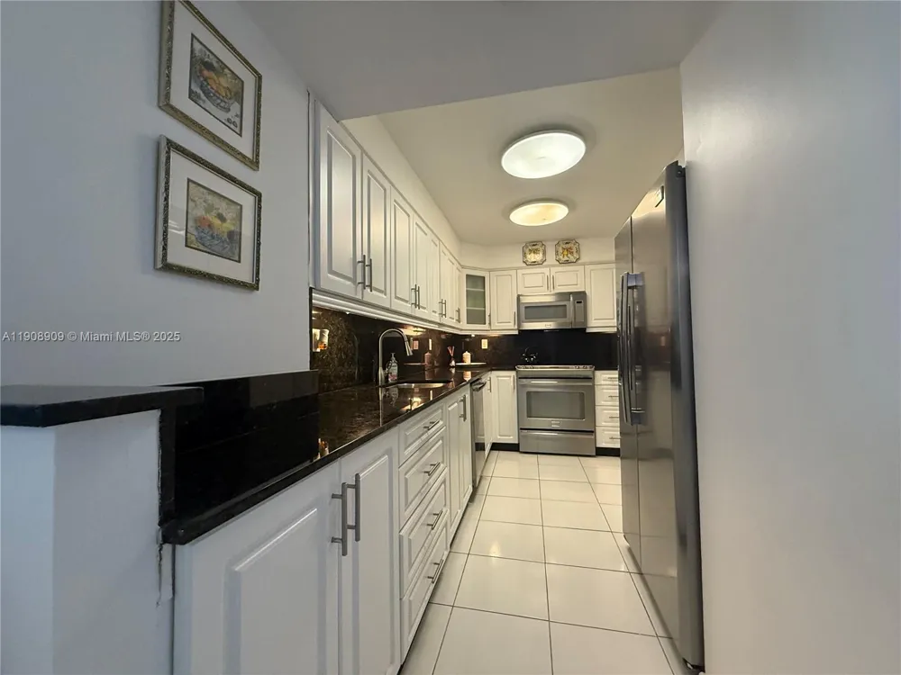 9511 Collins Ave #1208 Surfside, FL 33154