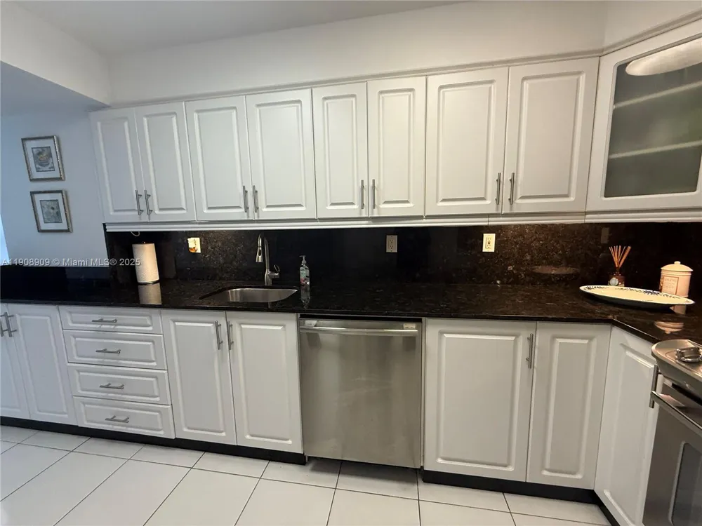 9511 Collins Ave #1208 Surfside, FL 33154