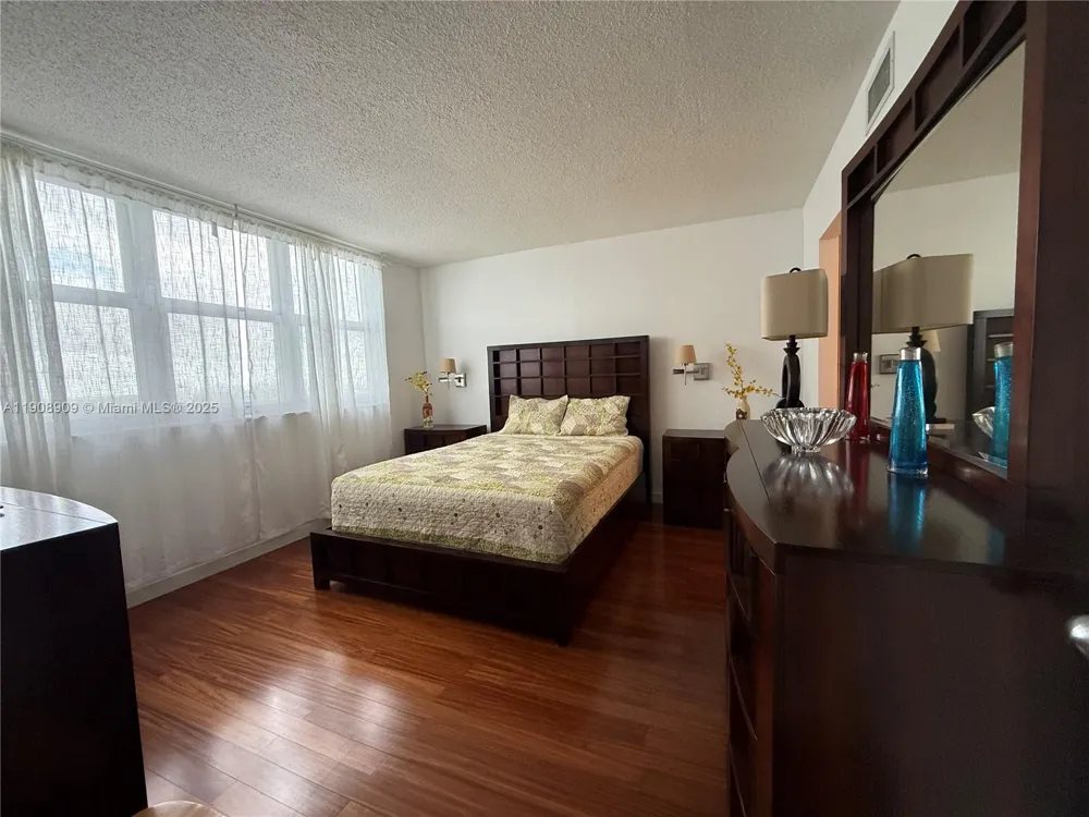 9511 Collins Ave #1208 Surfside, FL 33154