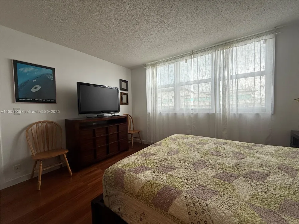 9511 Collins Ave #1208 Surfside, FL 33154