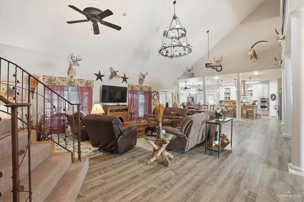 15561 S US Highway 281 Highway S Premont, TX 78375
