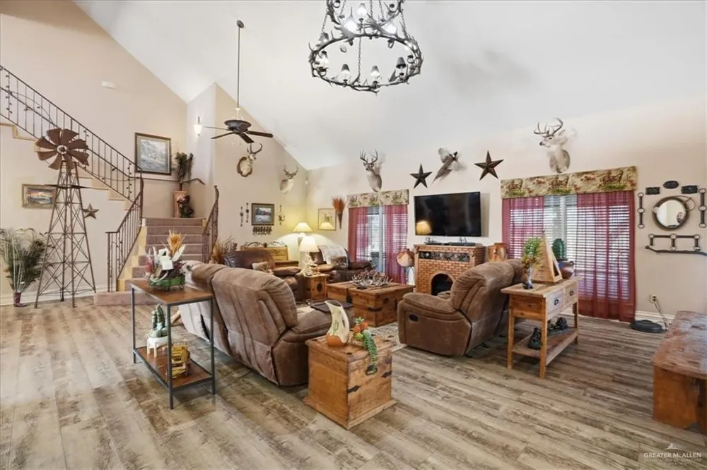 15561 S US Highway 281 Highway S Premont, TX 78375