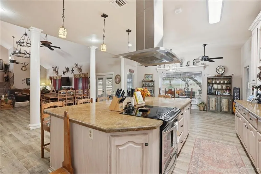 15561 S US Highway 281 Highway S Premont, TX 78375