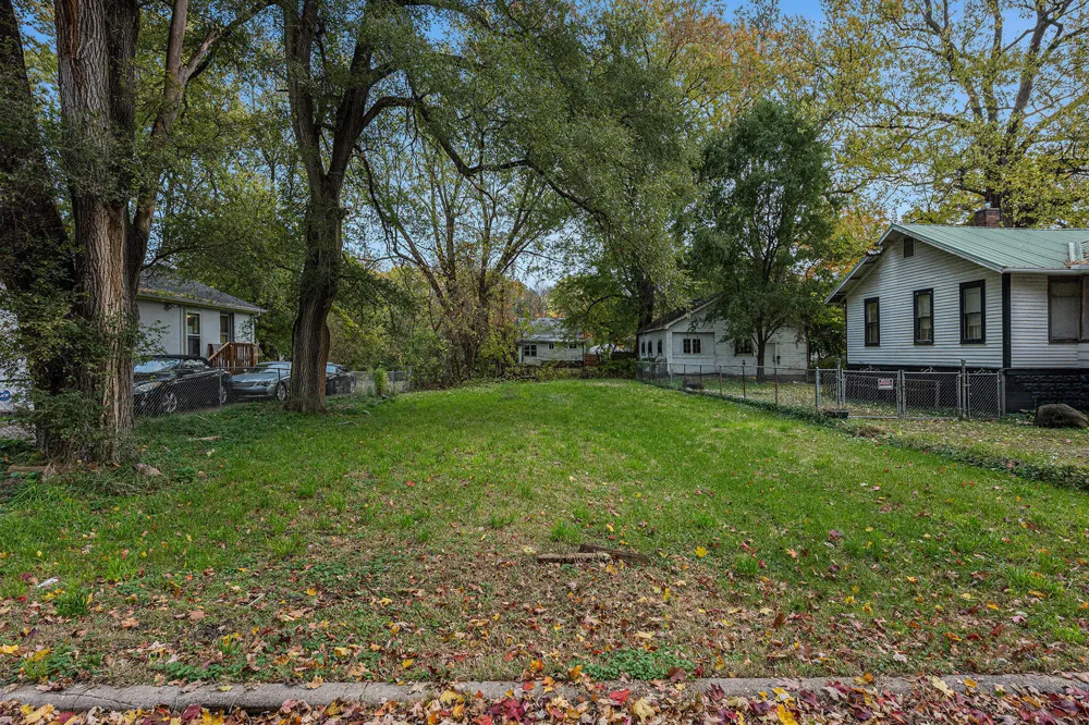 1628 Princeton Avenue Kalamazoo, MI 49007