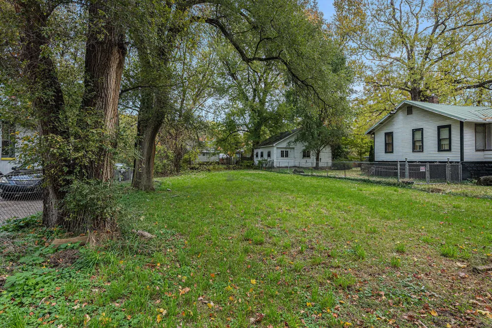 1628 Princeton Avenue Kalamazoo, MI 49007