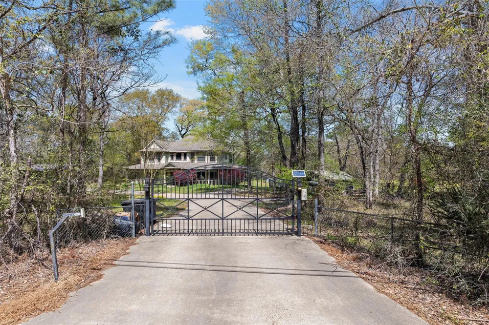 30828 Dobbin Huffsmith Road Magnolia, TX 77354