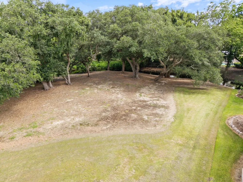 4 Stoneybrook Lane Bay City, TX 77414