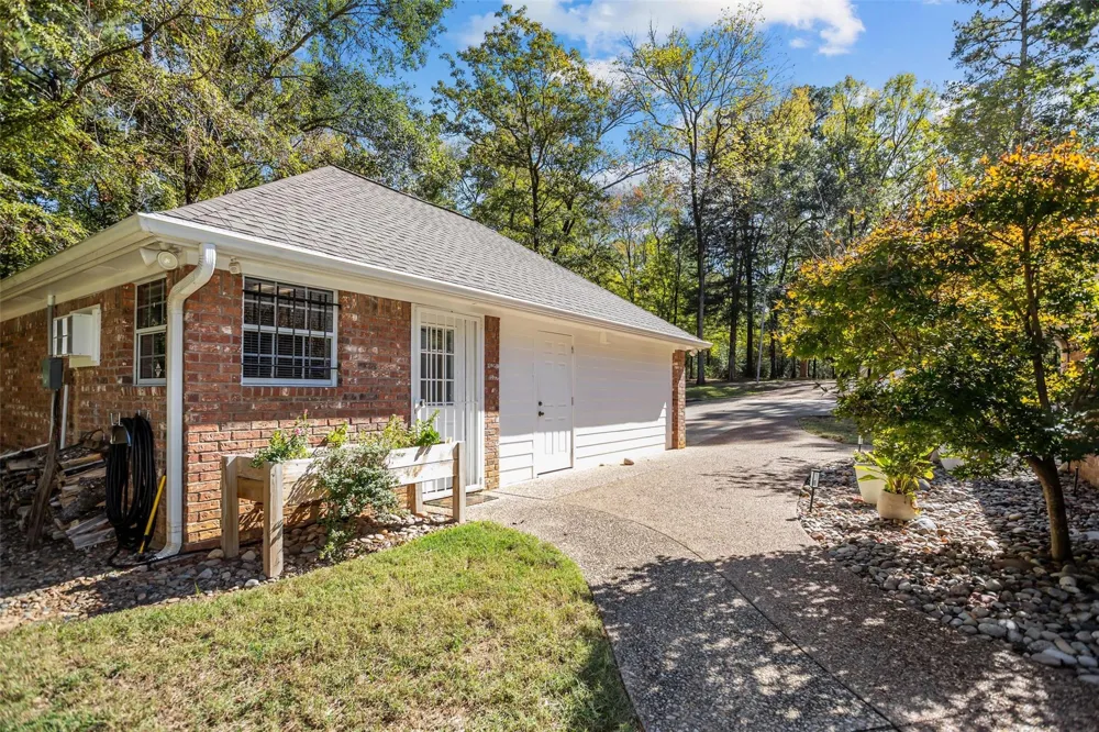 144 Redbud Circle Crockett, TX 75835