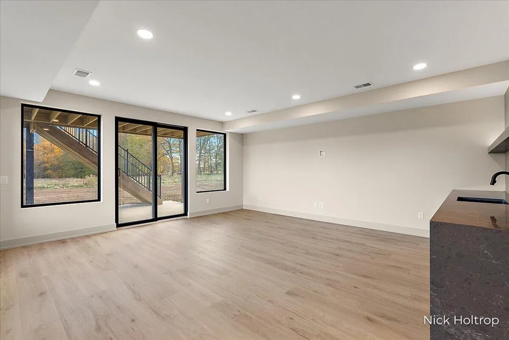 312 Ottogan Hills Court Jamestown Charter Township, MI 49323