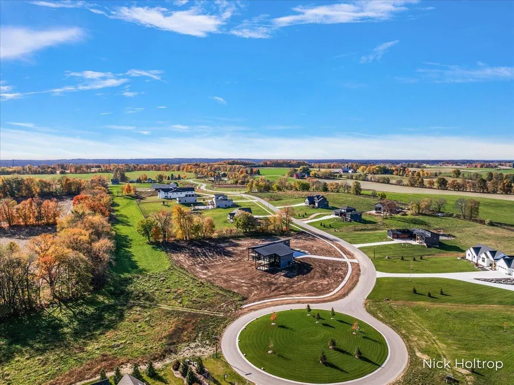 312 Ottogan Hills Court Jamestown Charter Township, MI 49323