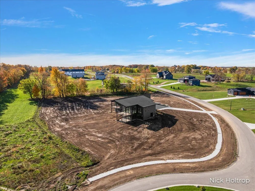 312 Ottogan Hills Court Jamestown Charter Township, MI 49323