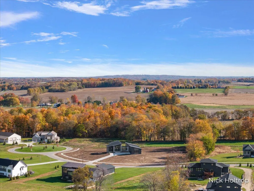 312 Ottogan Hills Court Jamestown Charter Township, MI 49323